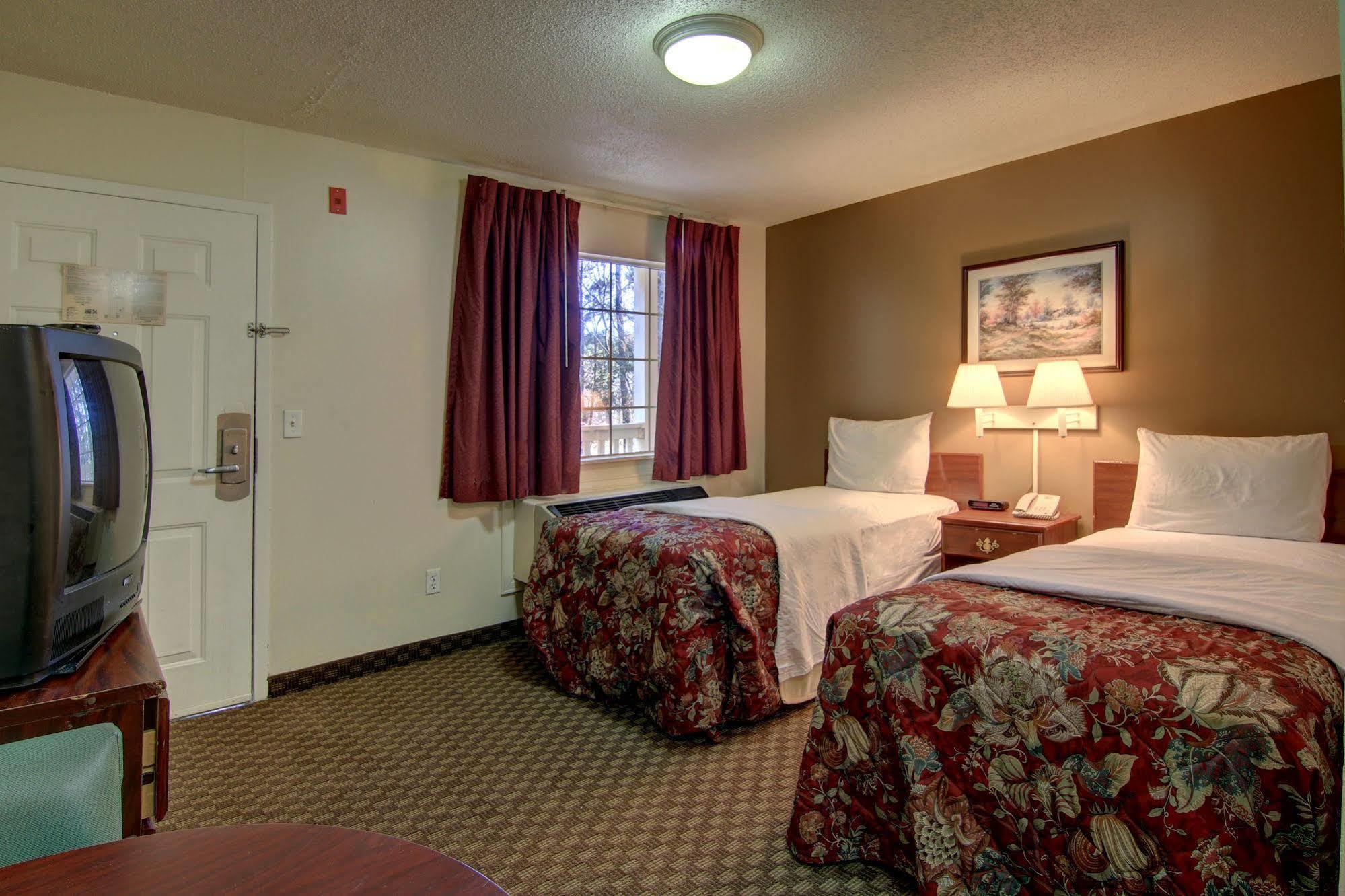 Intown Suites Extended Stay Atlanta Ga - Suwanee Exterior photo