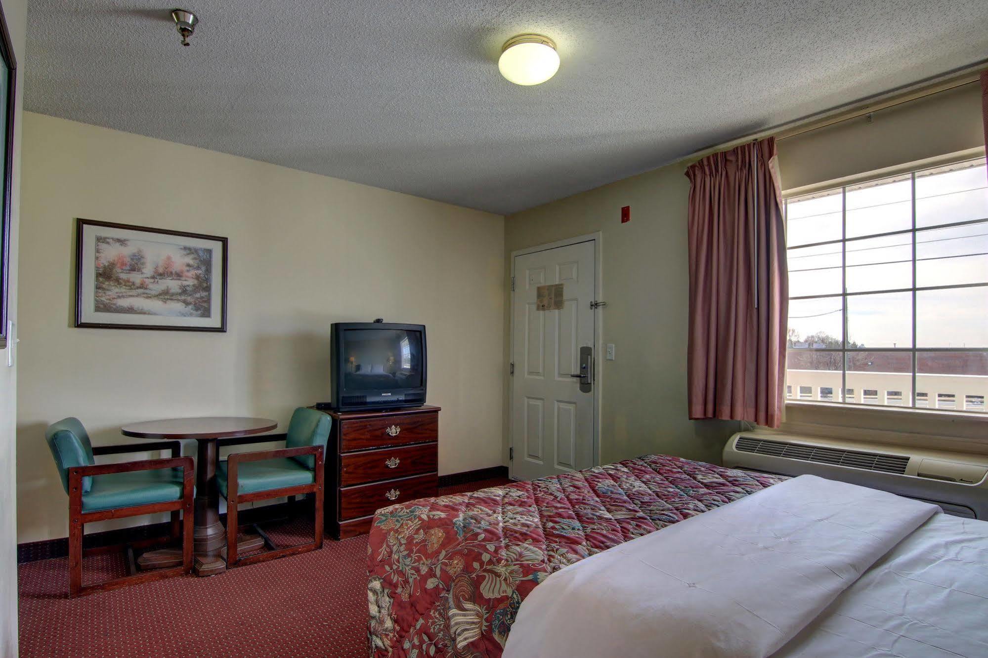 Intown Suites Extended Stay Atlanta Ga - Suwanee Exterior photo