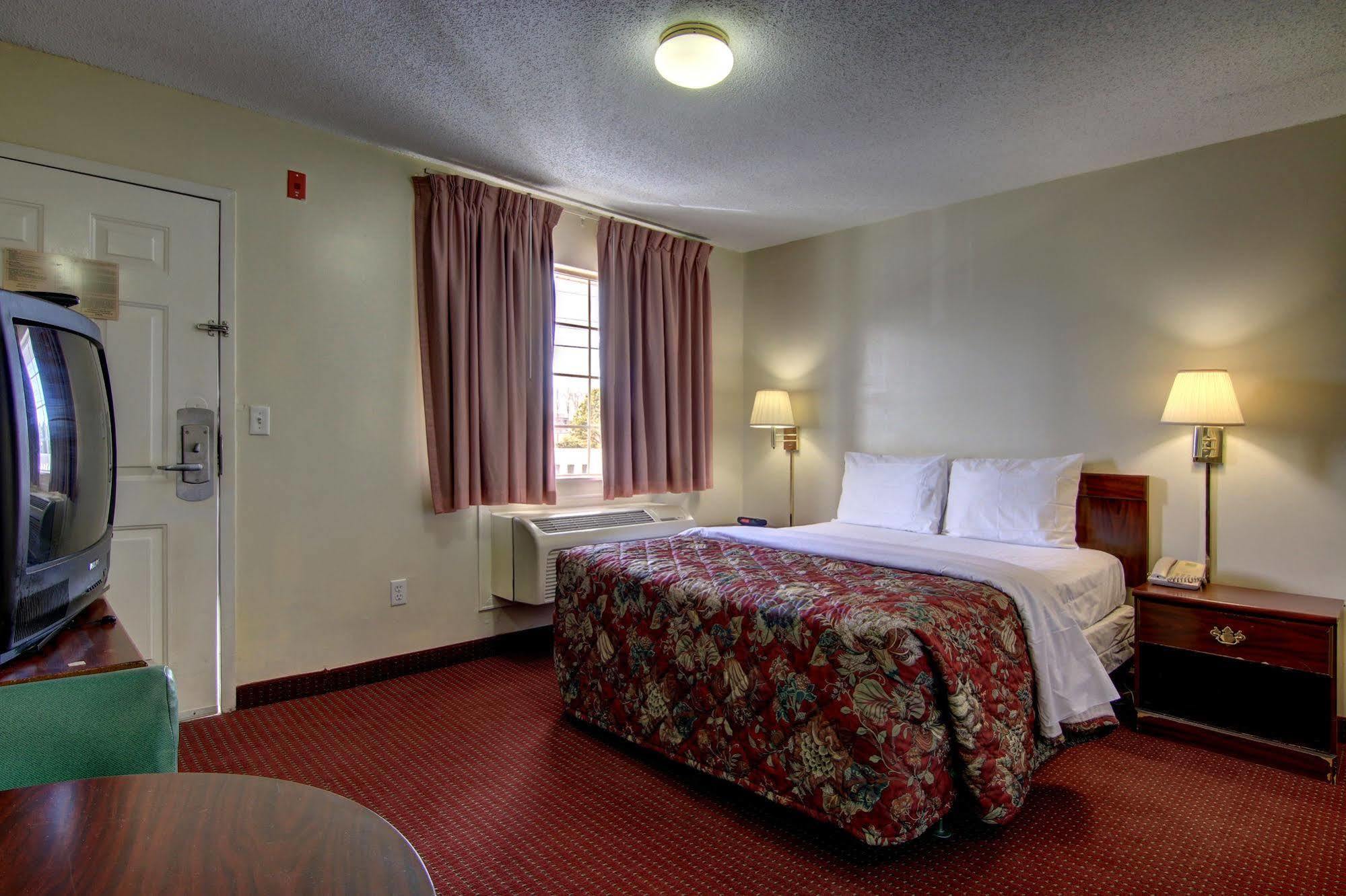 Intown Suites Extended Stay Atlanta Ga - Suwanee Exterior photo